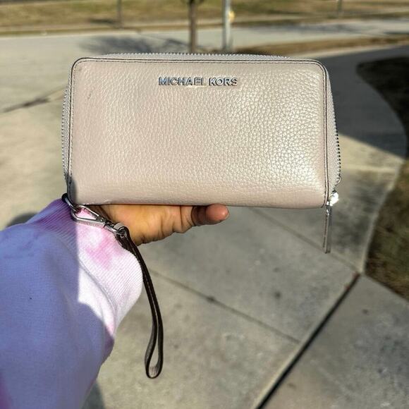 Michael Kors Jet Set Large Flat Multifunction Pebbled Leather Wristlet‎ Wallet - Picture 11 of 12